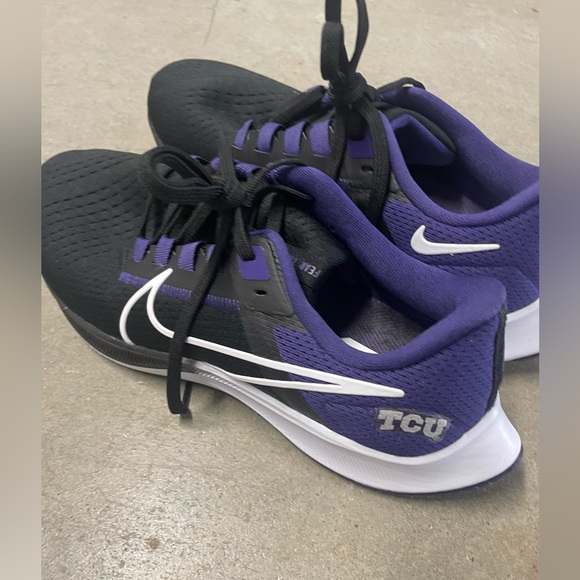 Air Zoom Pegasus 38 \'TCU Horned Frogs\' DJ0855 001 main image 8